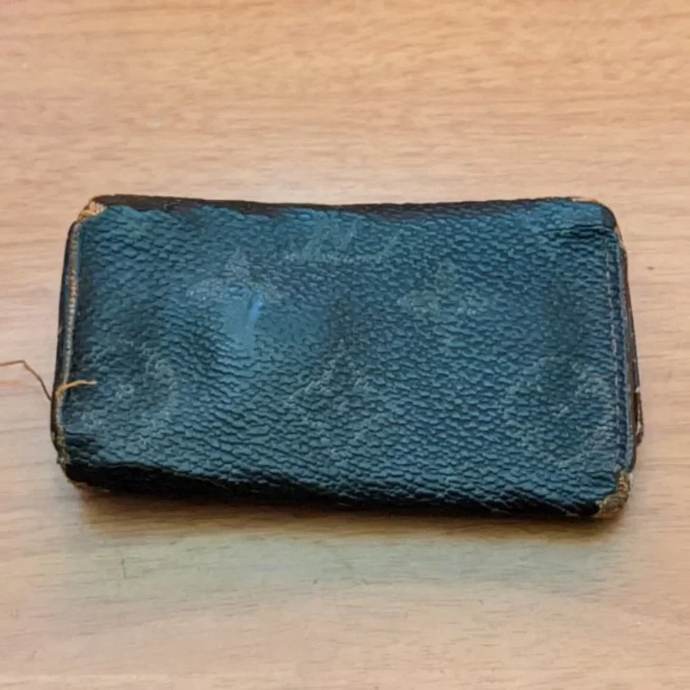 Louis Vuitton Monogram Key Holder/Wallet #1474💥PRICE DROP💥
